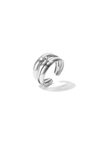 Gelaagde ring met minimalistisch gedraaide details - zilver