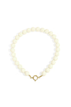 Ketting met grote kralen en sluiting aan de voorkant – 15 mm - wit