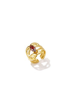 Opvallende ringen van roestvrij staal met een onregelmatige vorm, casual en eenvoudig, uit de casual collectie voor dagelijks gebruik. Damessieraden.