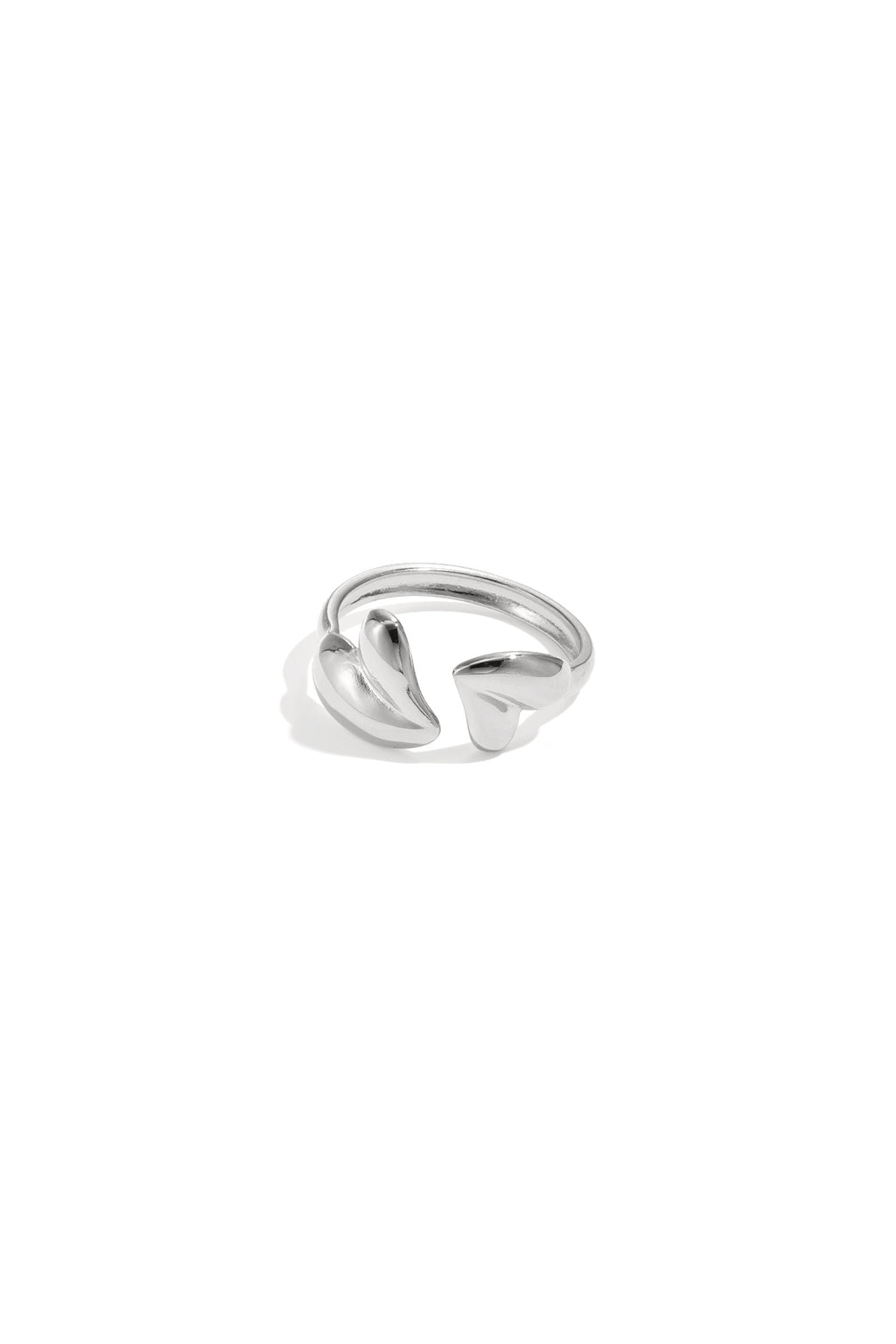 Verstelbare ring met speels gevormde hartjes - zilver