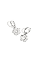 Oorbellen met steentjes in bloemvorm - zilver